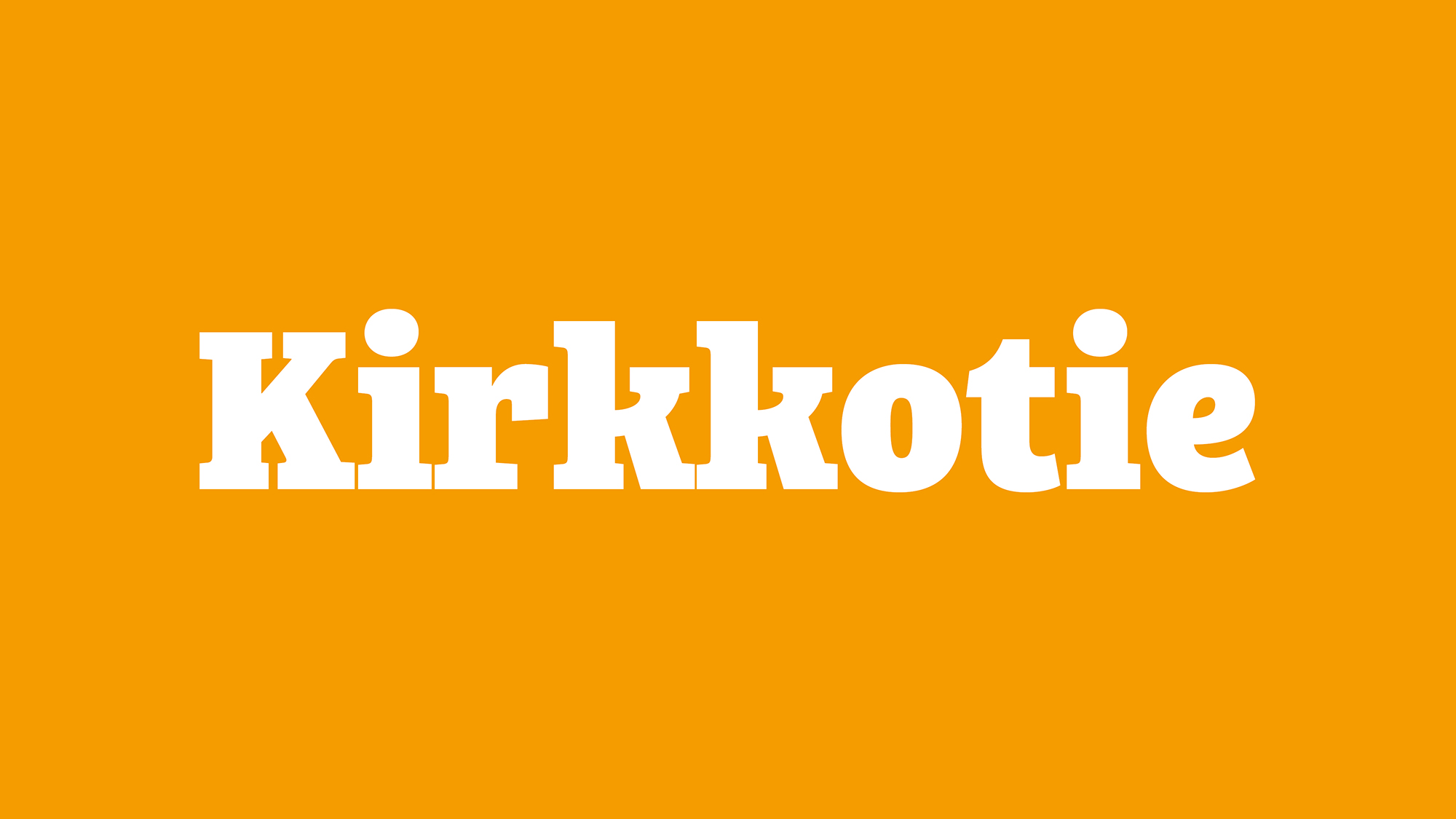 Valkoinen Kirkkotie-logo oranssilla pohjalla.